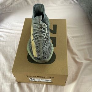 Yeezy boost 360 v2 ash blue